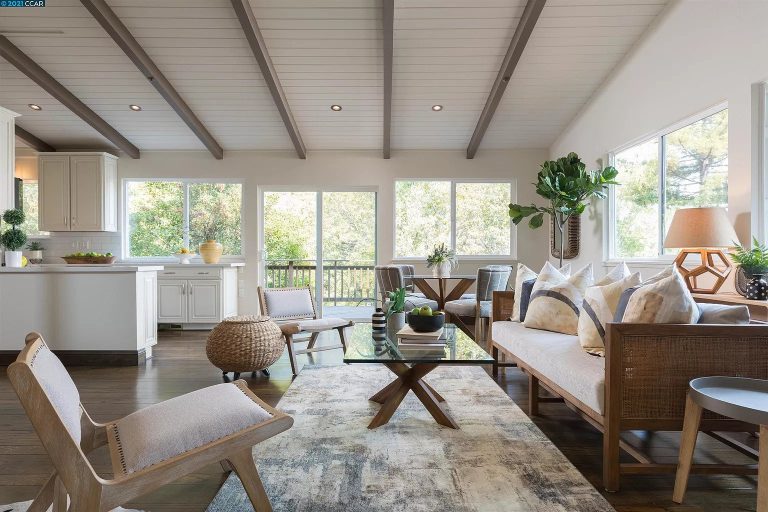 Read more about the article Marina Vista Avenue